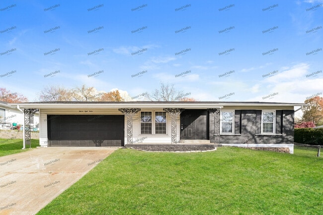 Primary Photo - 11812 La Padera Ln