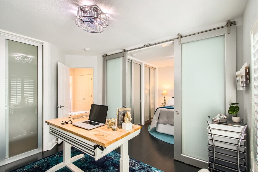 Office - 7349 Lowell Blvd