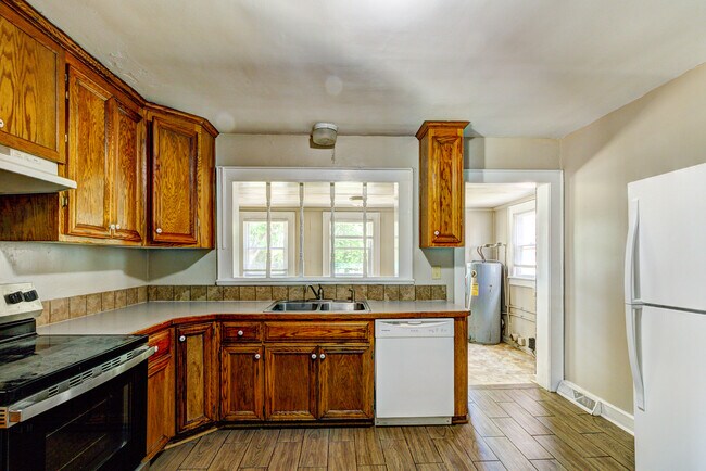 Building Photo - 1006 Delview Rd