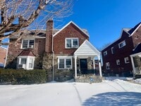 Building Photo - Stunning 3-Bed Twin Home in Lansdowne! Available May 1st!