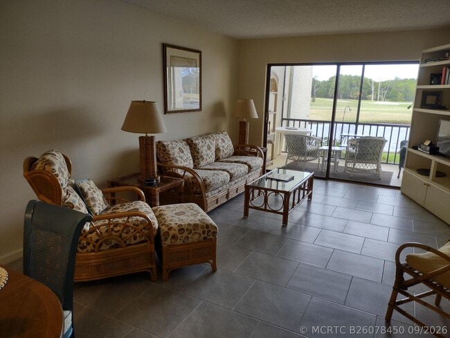 Building Photo - 5527 NE Gulfstream Way
