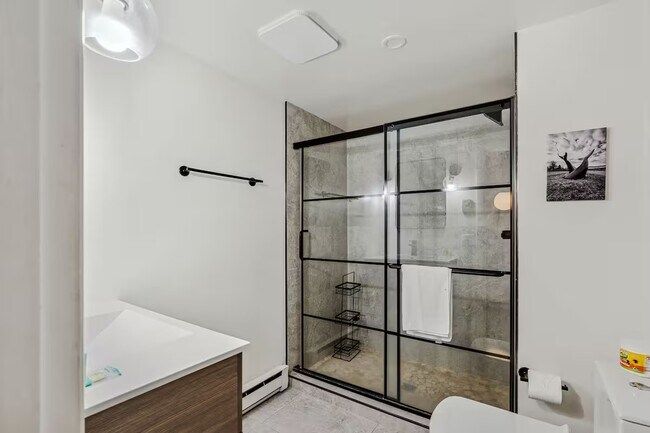 Building Photo - 2364 Willard Rd