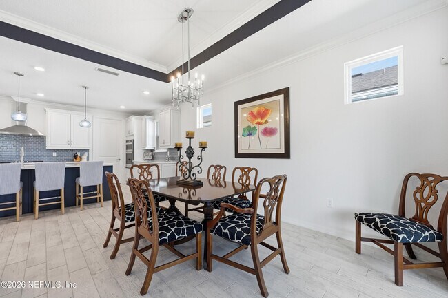 Building Photo - 11130 Town Vw Ct