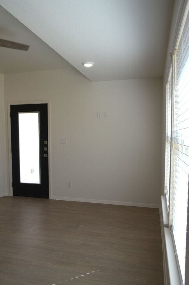 Building Photo - 1419 Indian Camp Trail