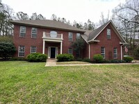 Building Photo - 421 Dickerson Ln