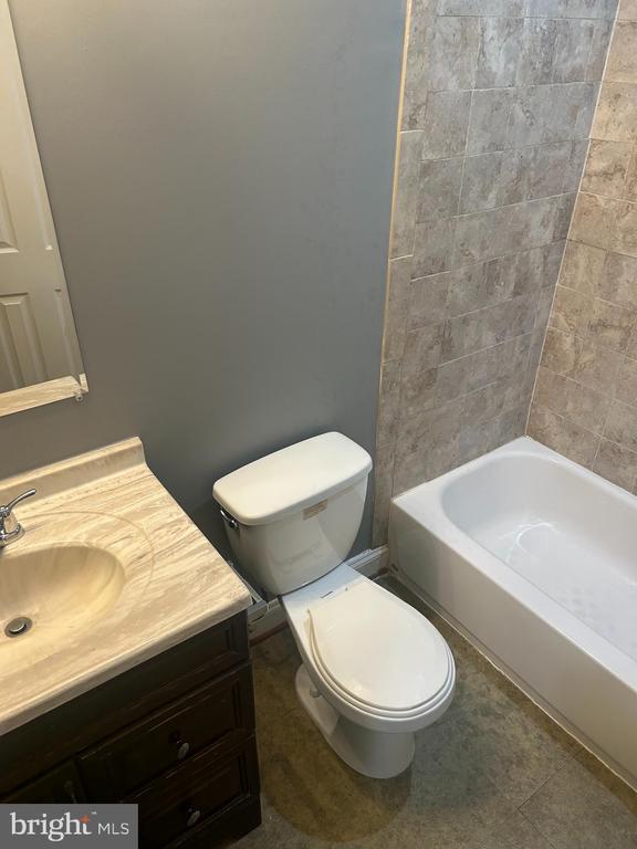 Building Photo - 1924 16th St SE