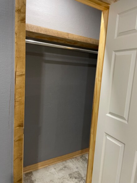 Building Photo - 307 Hunter St