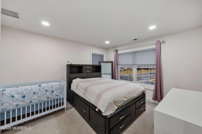 Building Photo - 2 Gonzalez Dr