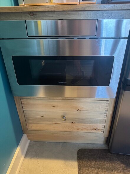 Building Photo - 342 S Mount Vernon Ave