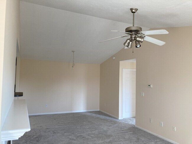 Building Photo - 28340 Center Ridge Rd