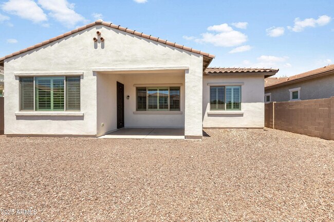 Building Photo - 20467 W Legend Trail
