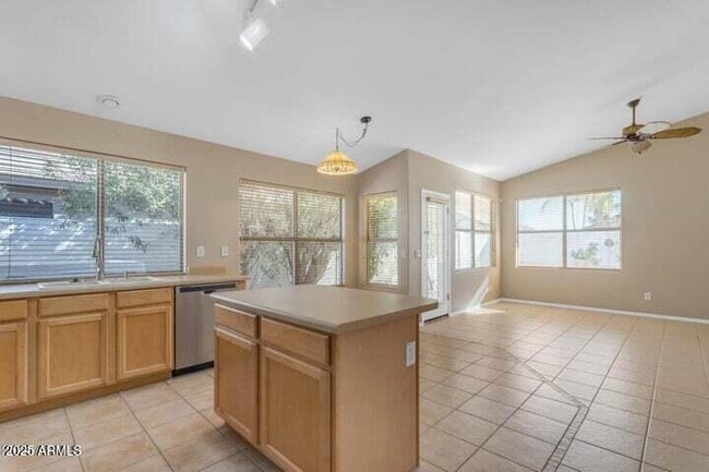 Building Photo - 9915 E Onza Ave