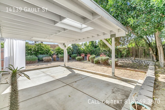 Building Photo - 14139 Gault St