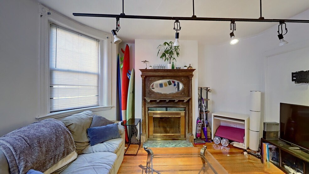 Building Photo - 484 Columbus Ave
