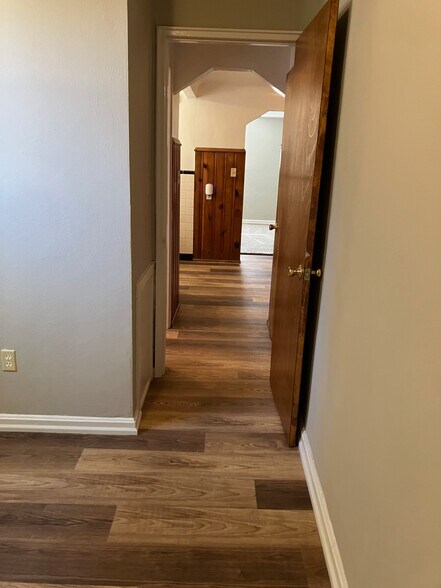 Building Photo - 4322 Schenck Ave