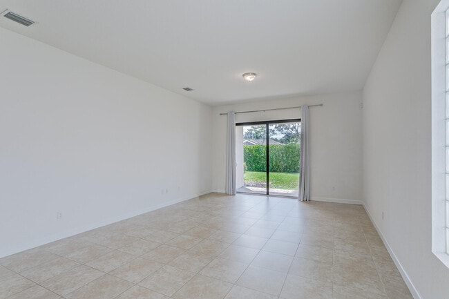 Building Photo - 4535 Gulf Sounds Ln