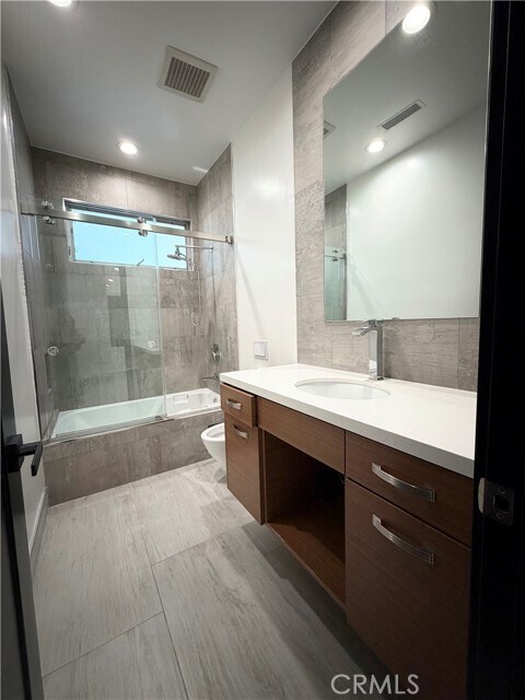 Building Photo - 7067 Middlesbury Ridge Cir