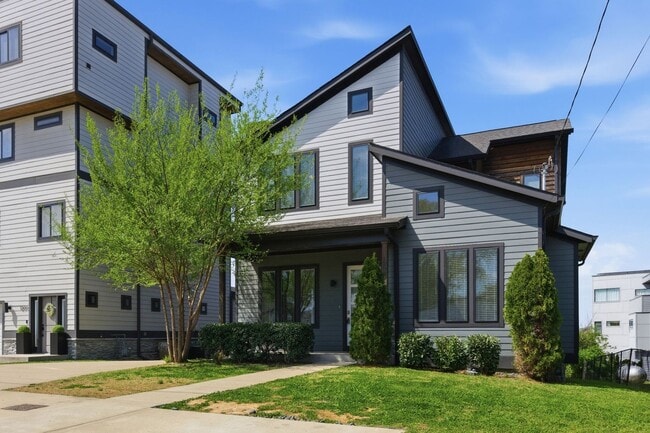 Building Photo - East Nashville Rental with Downtown Views!
