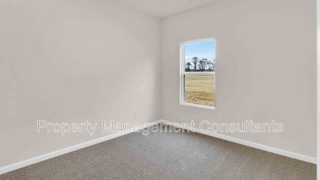 Building Photo - 319 Murphy Ln
