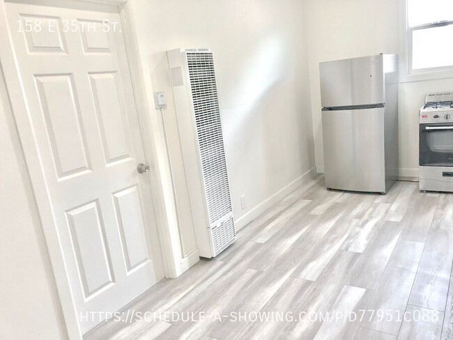 Primary Photo - Beautiful updated upper level 1 bedroom +1...