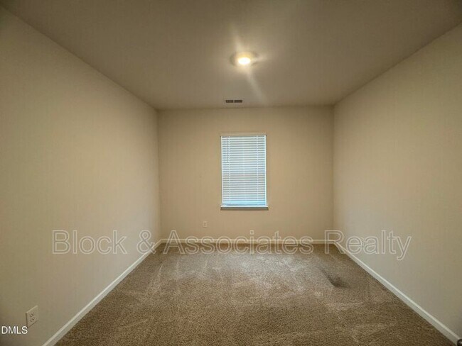 Building Photo - 51 Blue Aspen Dr