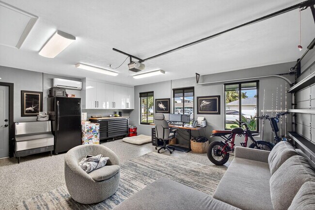 Building Photo - 12 Leeward Cir