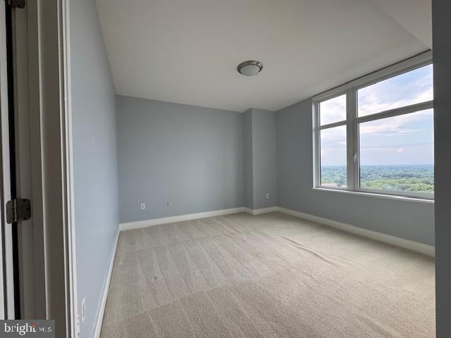 Building Photo - 8220 Crestwood Heights Dr