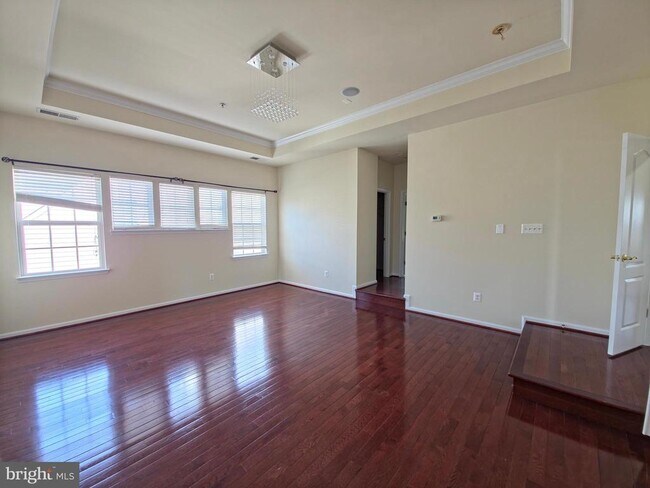 Building Photo - 7108 Sudley Ave