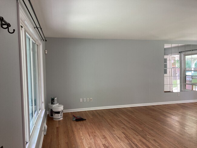 Building Photo - 1669 S Forest St