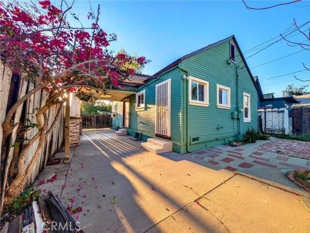 Building Photo - 2731 N Pershing Ave