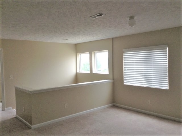 Building Photo - 1018 Sunset Dr