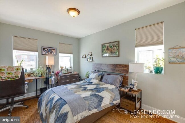 Building Photo - 604 Harvard St NW