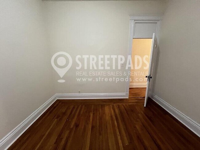 Building Photo - 1 bedroom in Boston MA 02215