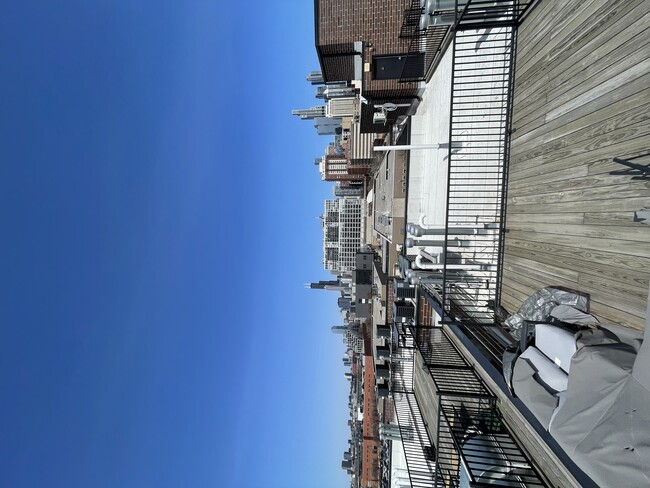Building Photo - 1802 S State St