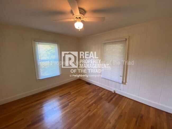 Building Photo - 1223 Ebert St