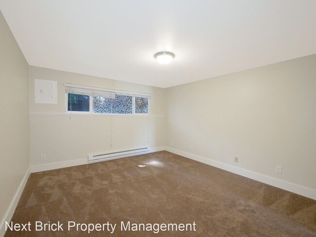 Building Photo - 4050 West Lake Sammamish Pkwy NE
