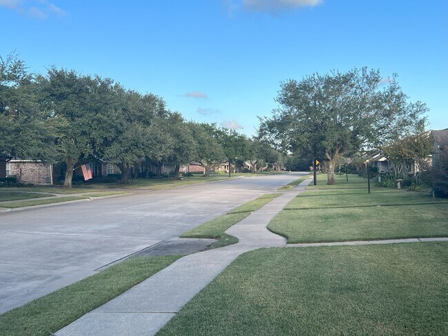 Building Photo - 7996 Pecan Dr