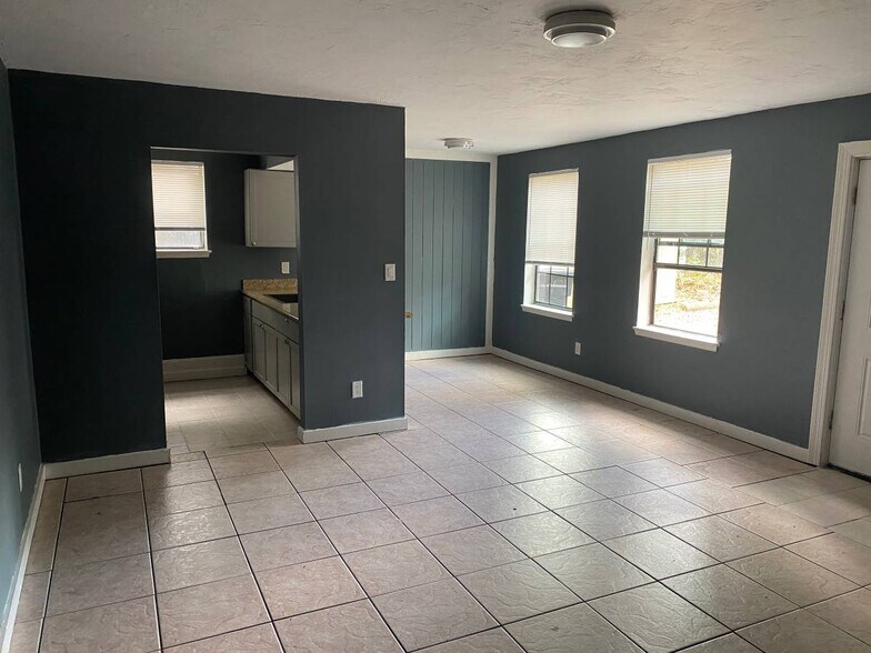 Building Photo - 1863 Nekoma Ct