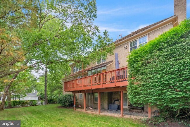 Building Photo - 9708 Meyer Point Dr