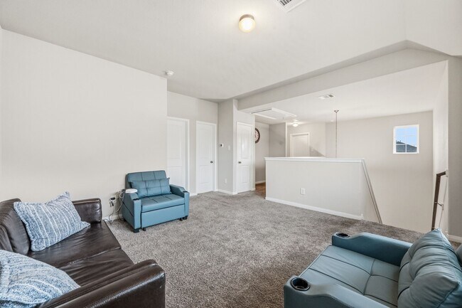 Building Photo - 17606 Virlogeux Ln