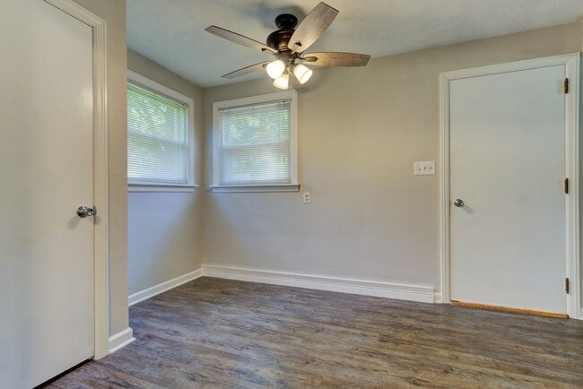 Building Photo - 1724 Northgate Rd