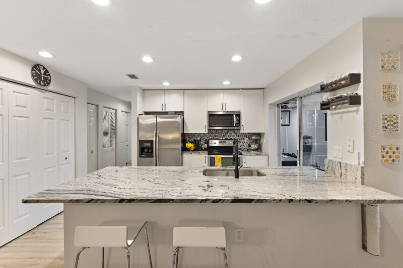 Building Photo - 2989 Poplar Ave