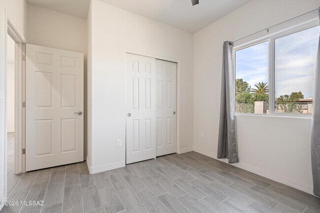 Building Photo - 5405 S Masterson Ave
