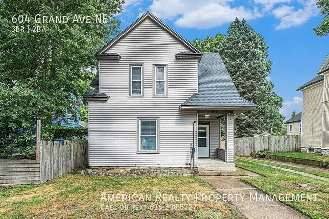 Primary Photo - 604 Grand Ave NE