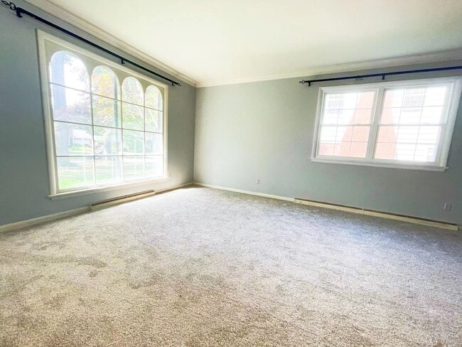 Building Photo - 309 Dorchester Rd