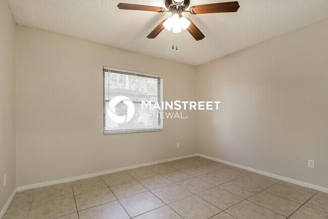 Building Photo - 3 Bedroom Pet-Friendly Home in Kissimmee, FL with Main Street Renewal