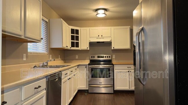 Building Photo - 788 S Knox Dr