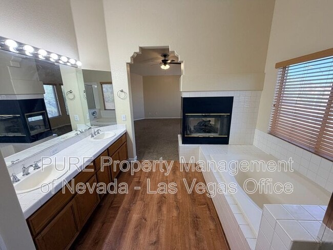 Building Photo - 266 Bluefield Ln