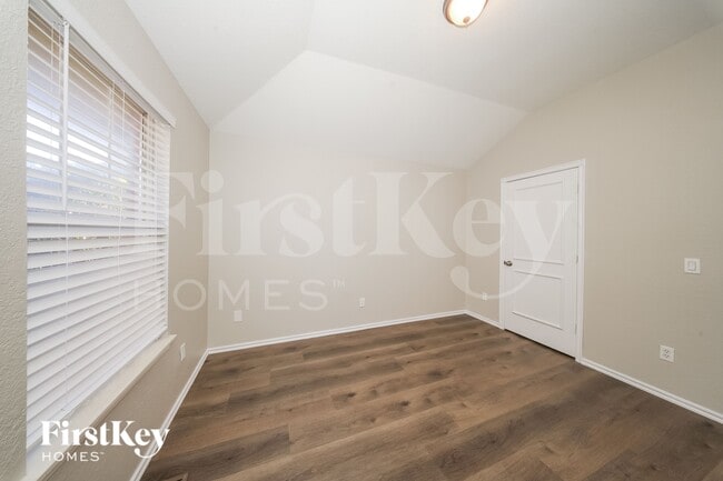 Building Photo - 15517 Arbuckle Heights