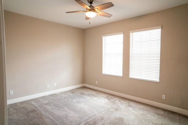 Building Photo - 8665 E Baypoint Cir